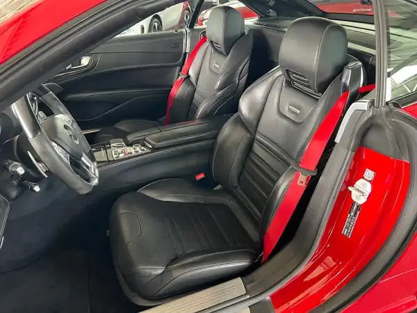 MERCEDES-BENZ SL 63 AMG (16/30)