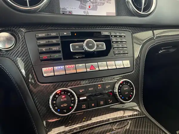 MERCEDES-BENZ SL 63 AMG (19/30)