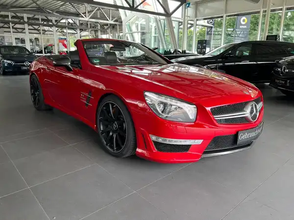MERCEDES-BENZ SL 63 AMG (3/30)