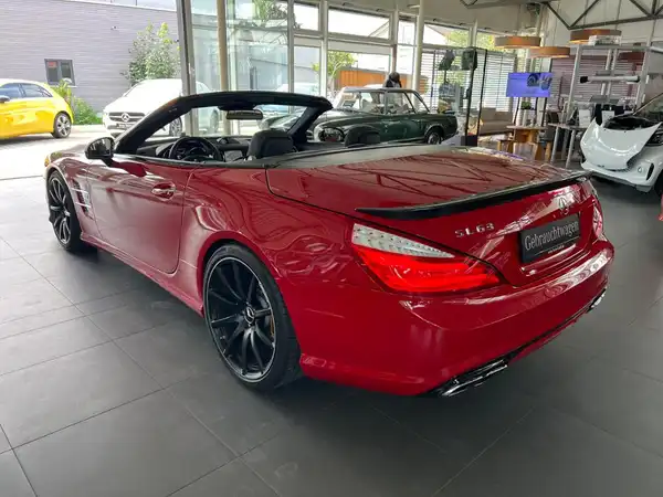 MERCEDES-BENZ SL 63 AMG (7/30)