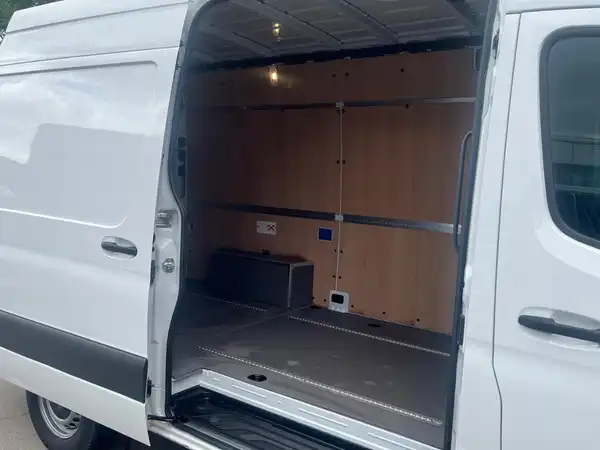 MERCEDES-BENZ Sprinter 317 Kasten (19/22)