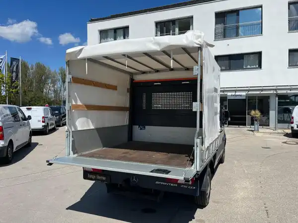 MERCEDES-BENZ Sprinter 215 CDI (16/22)