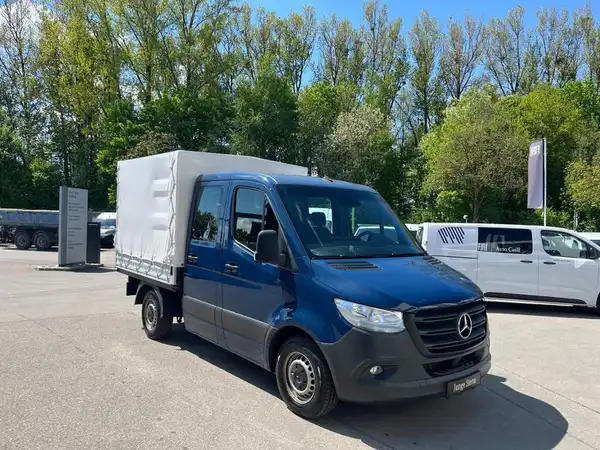 MERCEDES-BENZ Sprinter 215 CDI (4/22)