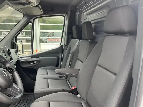 MERCEDES-BENZ Sprinter 317 Kasten (8/21)