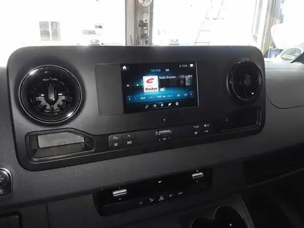 MERCEDES-BENZ Sprinter 317 Koffer (11/12)