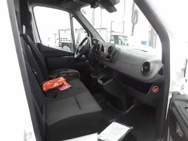 MERCEDES-BENZ Sprinter 317 Koffer (7/12)