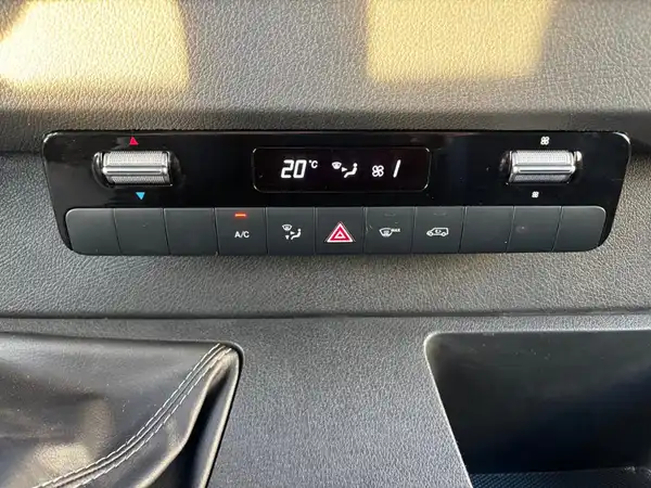 MERCEDES-BENZ Sprinter 317 CDI Kasten (12/22)