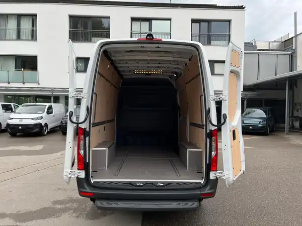 MERCEDES-BENZ Sprinter 317 Kasten (16/20)