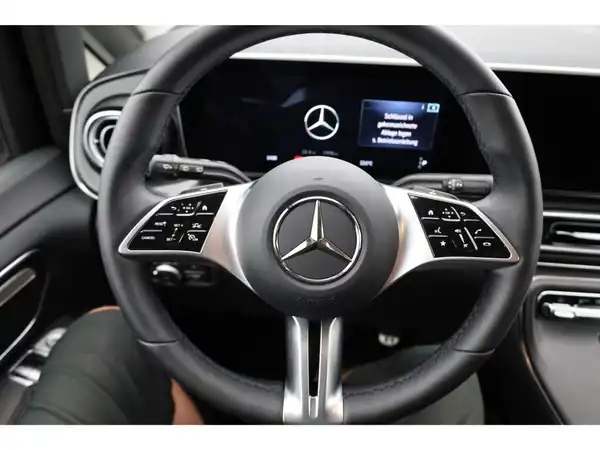 MERCEDES-BENZ V 220 d (12/21)