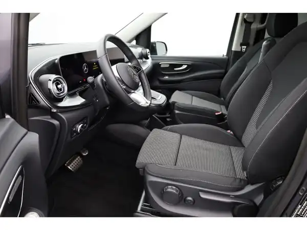 MERCEDES-BENZ V 220 d (13/21)