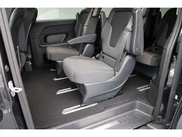 MERCEDES-BENZ V 220 d (14/21)