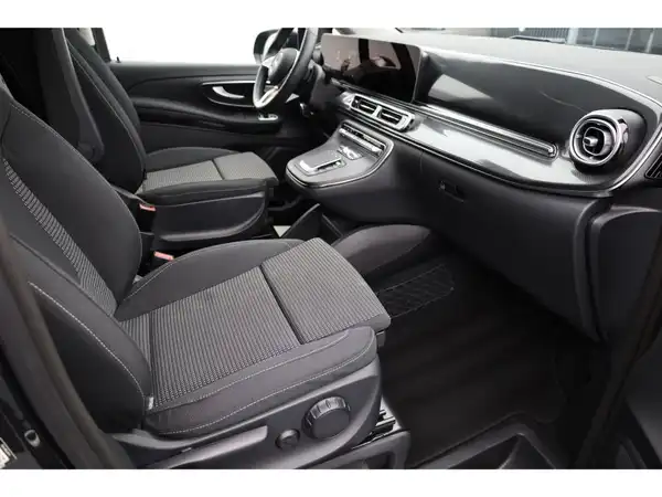 MERCEDES-BENZ V 220 d (17/21)