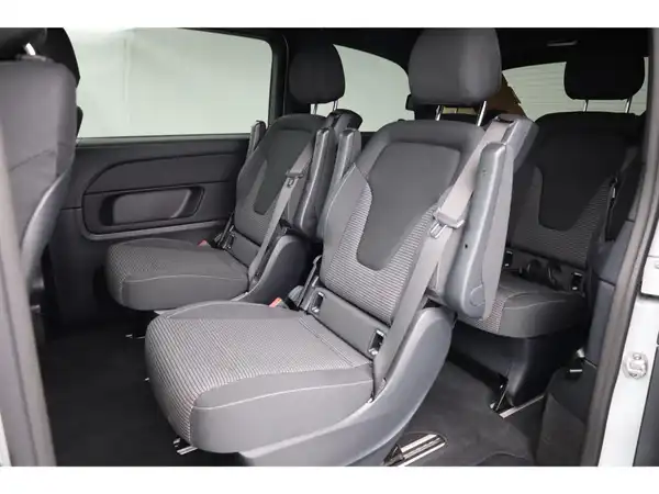 MERCEDES-BENZ V 250 d (16/24)