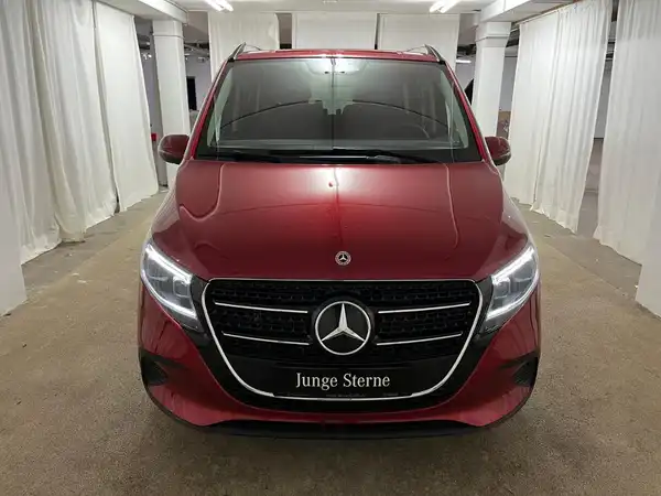 MERCEDES-BENZ V 220 d (3/31)