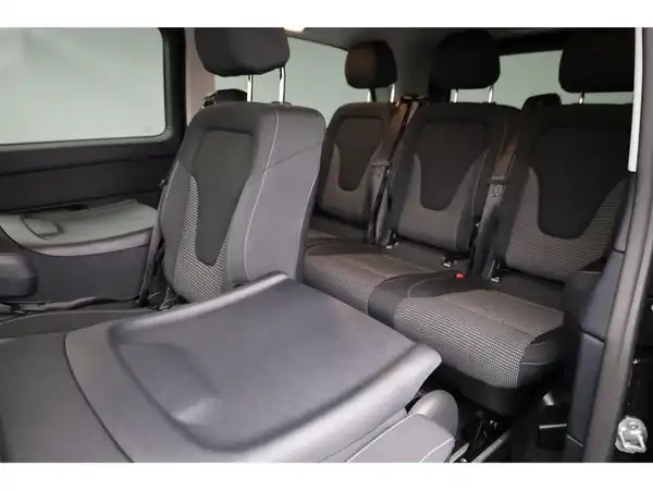 MERCEDES-BENZ V 220 d (14/23)