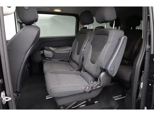 MERCEDES-BENZ V 220 d (15/23)