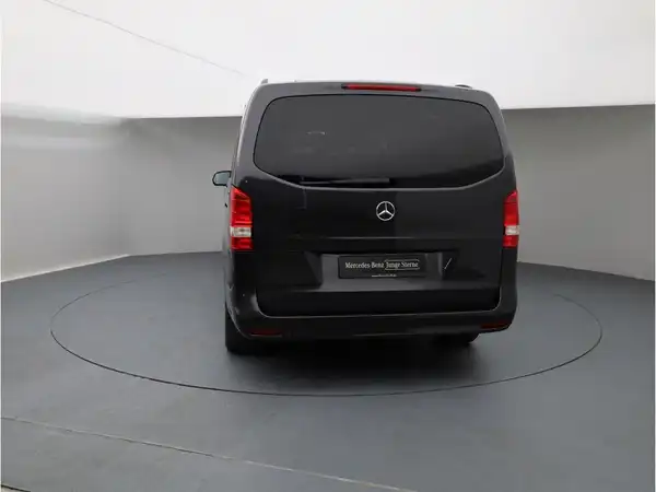 MERCEDES-BENZ V 220 d (4/23)