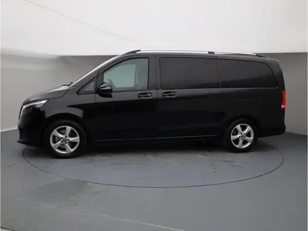 MERCEDES-BENZ V 250 d (2/24)