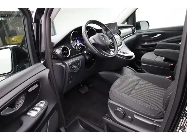 MERCEDES-BENZ V 250 d (10/24)