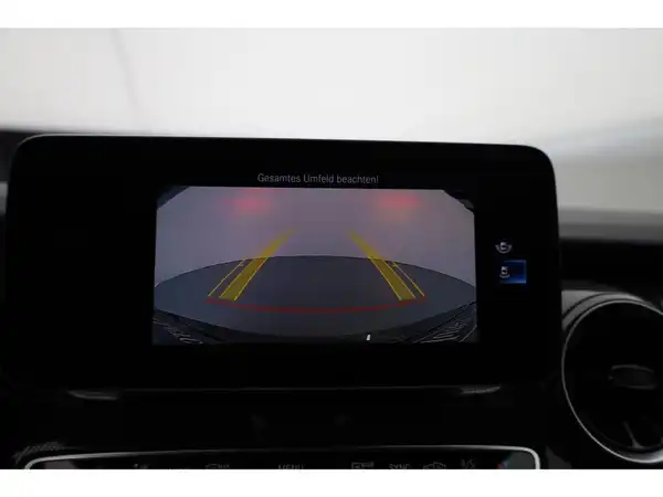 MERCEDES-BENZ V 300d (14/28)