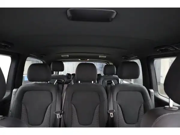 MERCEDES-BENZ V 300d (22/28)