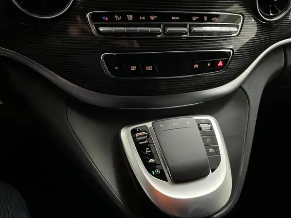MERCEDES-BENZ V 300d (11/24)
