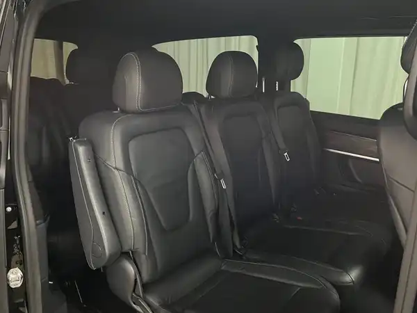 MERCEDES-BENZ V 300d (19/24)