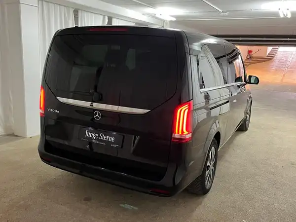 MERCEDES-BENZ V 300d (5/24)