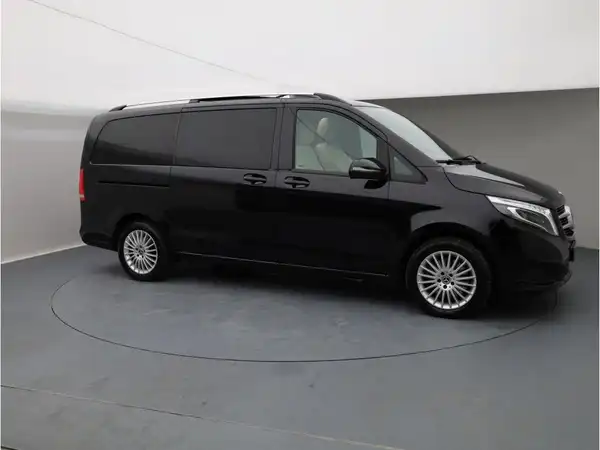 MERCEDES-BENZ V 250 d 4M Lang AVANTGARDE EDITION (7/29)