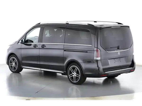 MERCEDES-BENZ V 220 d (4/10)