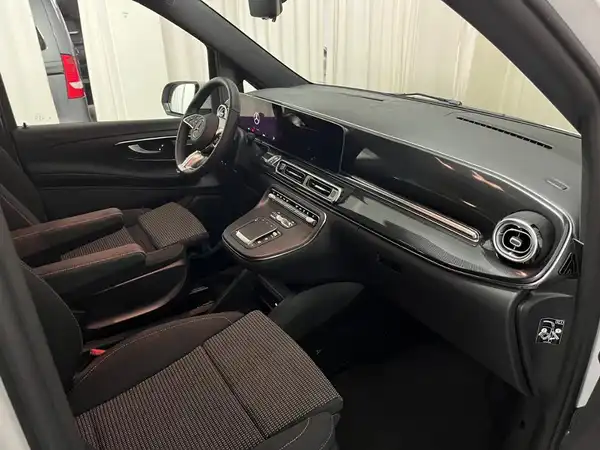 MERCEDES-BENZ V 250 d (14/25)