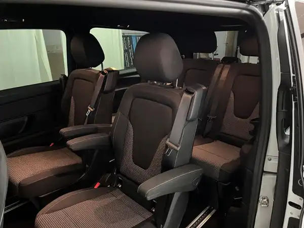 MERCEDES-BENZ V 250 d (16/25)