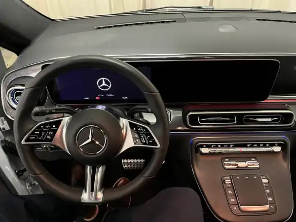 MERCEDES-BENZ V 250 d (9/25)