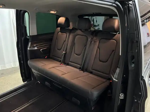 MERCEDES-BENZ V 250 d (15/22)