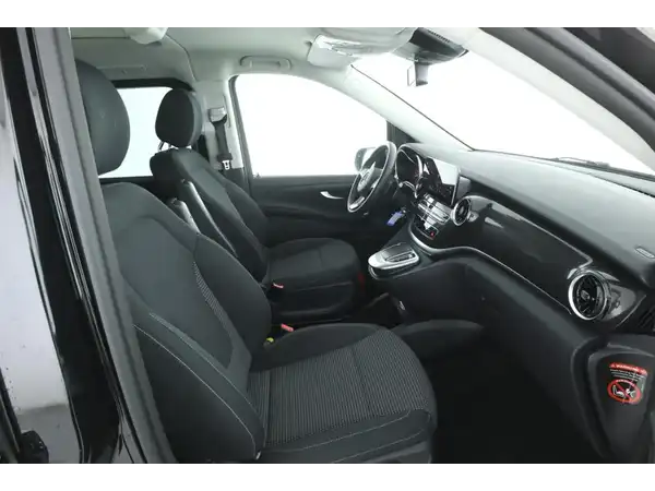 MERCEDES-BENZ V 250 d (6/9)