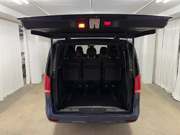 MERCEDES-BENZ V 250d 4Matic (19/22)