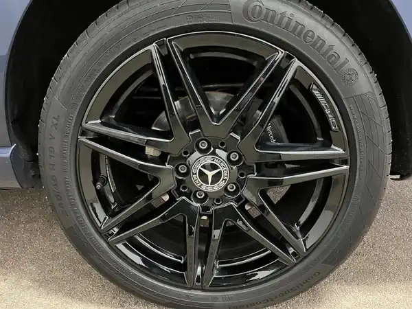 MERCEDES-BENZ V 250d 4Matic (22/22)