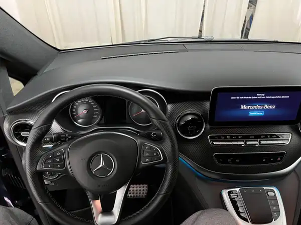 MERCEDES-BENZ V 250d 4Matic (9/22)