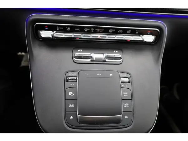 MERCEDES-BENZ V 250 d (22/28)