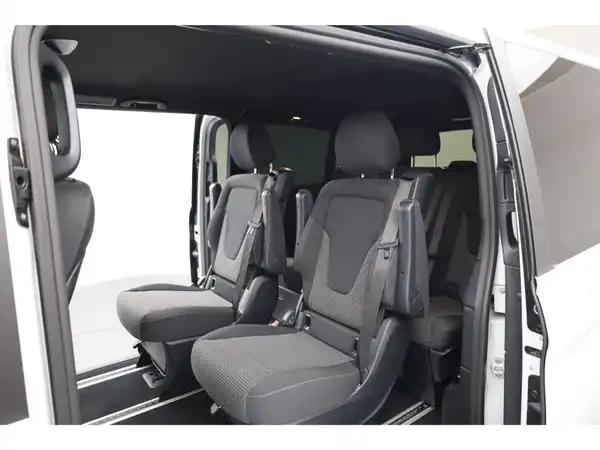 MERCEDES-BENZ V 250 d (24/28)