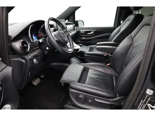 MERCEDES-BENZ V 250 d (16/26)