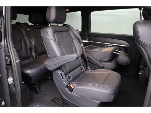 MERCEDES-BENZ V 250 d (21/26)