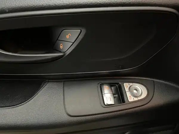 MERCEDES-BENZ Vito 114 CDI Lang (18/19)
