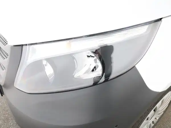 MERCEDES-BENZ Vito Tourer Pro Extralang (11/17)