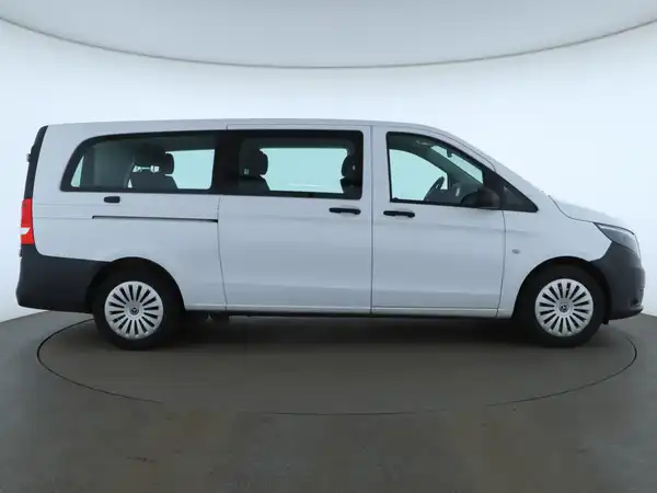 MERCEDES-BENZ Vito Tourer Pro Extralang (3/17)