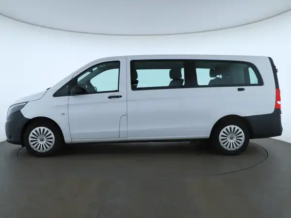 MERCEDES-BENZ Vito Tourer Pro Extralang (6/17)