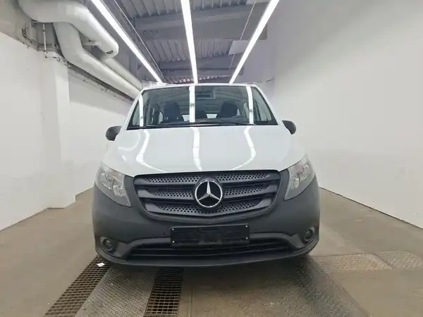 MERCEDES-BENZ Vito Tourer Pro Extralang (2/16)