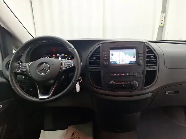 MERCEDES-BENZ Vito Tourer Pro Extralang (11/16)