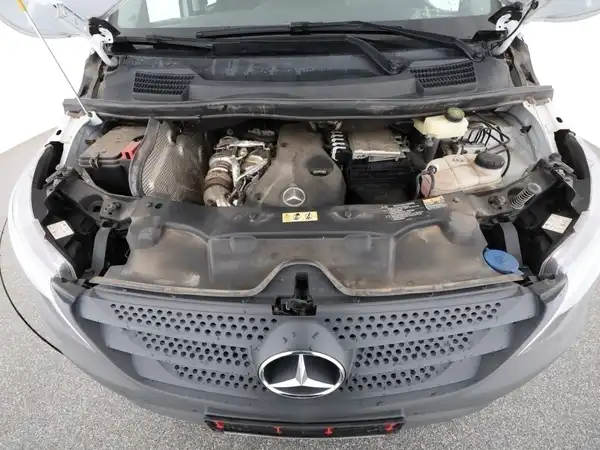 MERCEDES-BENZ Vito Tourer (7/17)
