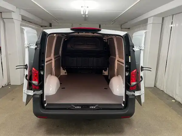 MERCEDES-BENZ Vito 110 CDI Kasten (15/18)